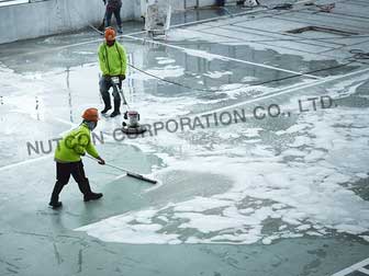 งานล้างพื้นลงแว็กซ์ Clearing Floor Wax